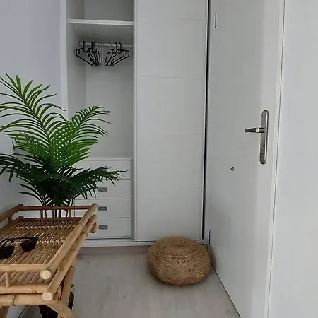 Boho With Patio In Centre And Close To Apartman *